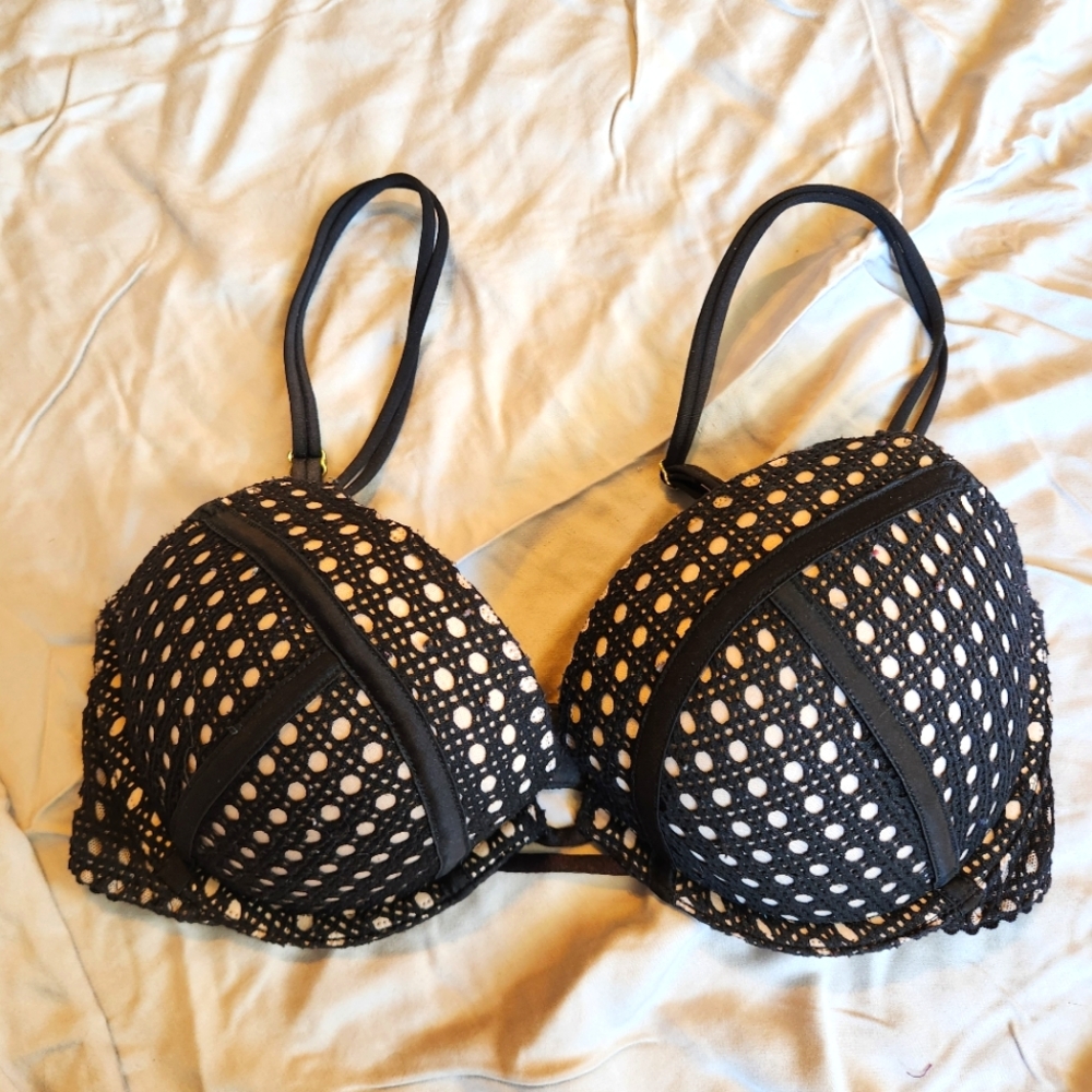 Very Sexy Fishnet Push Up